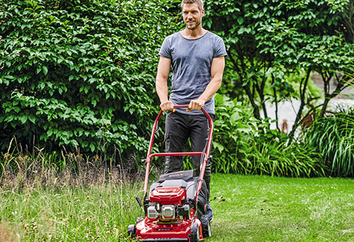 Λεπτομέρεια των ρυθμίσεων ύψους κοπής του Einhell GC-PM 46/3, με έμφαση στις 9 διαφορετικές επιλογές ύψους για ακρίβεια στην εργασία.